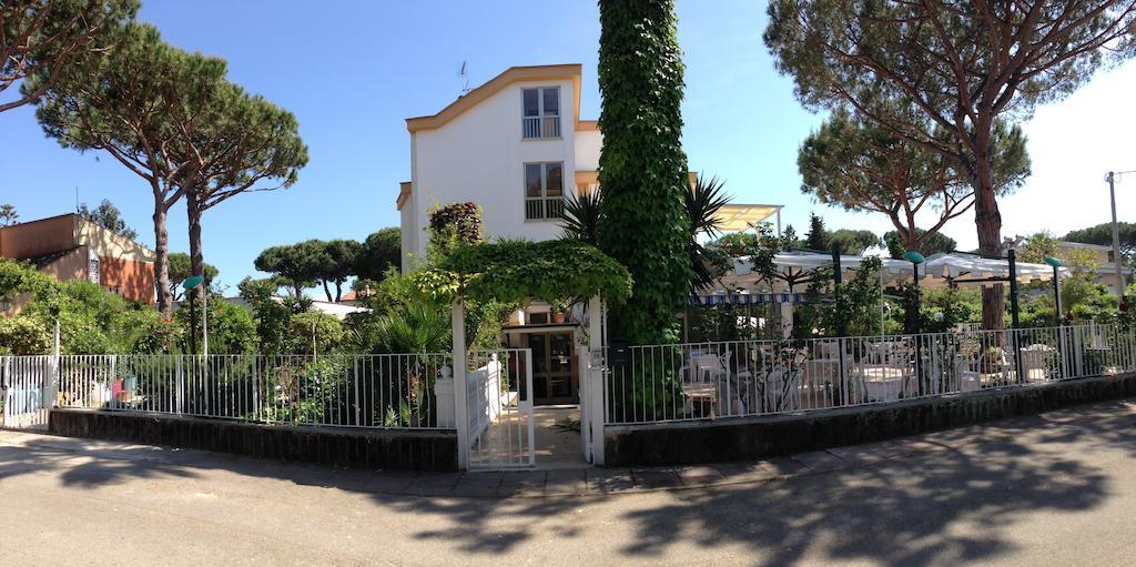 Hotel Anna Terracina Exterior photo