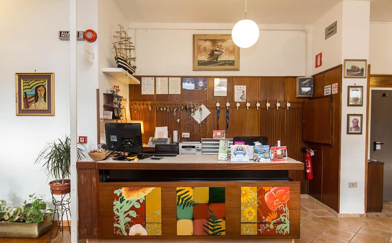 Hotel Anna Terracina Exterior photo