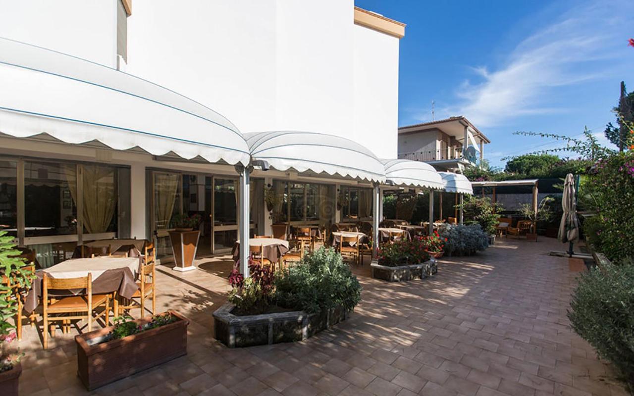 Hotel Anna Terracina Exterior photo